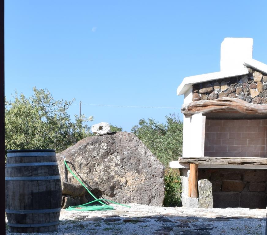 منزل الضيف أروسييْ  في La Ginestra المظهر الخارجي الصورة